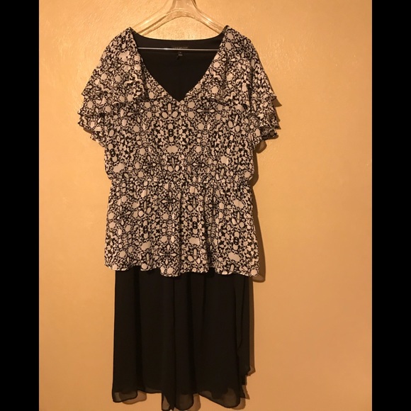 Lane Bryant Pants - Lane Bryant size 14 ruffled top w/black pants 14